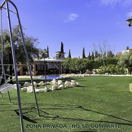 Villa Capricho De Luna Caparacena Bagian luar foto